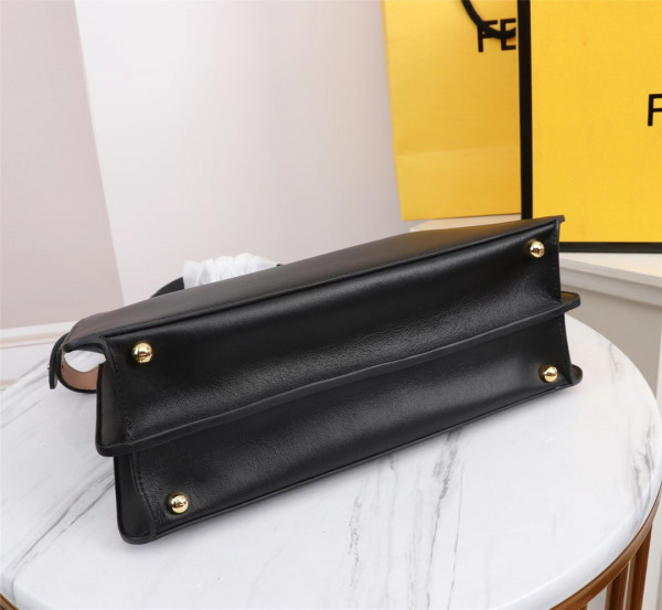 F**di peekaboo iseeu medium