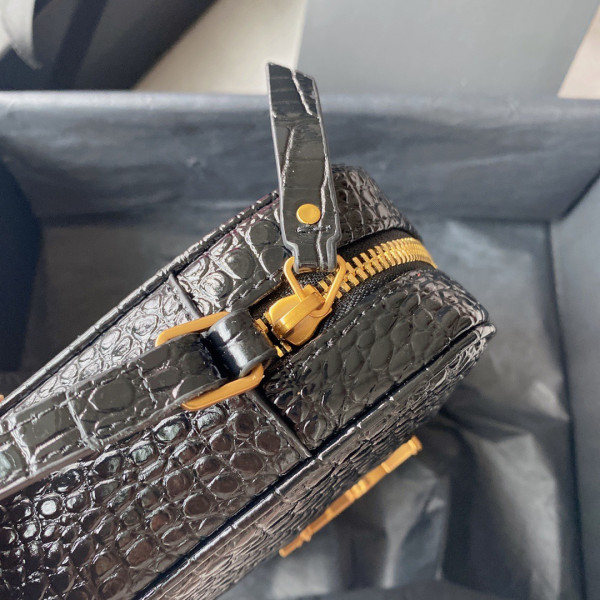 Y*L lou camera bag-23*16*6cm