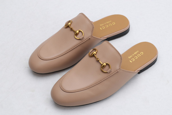 G*u*i princetown leather slipper