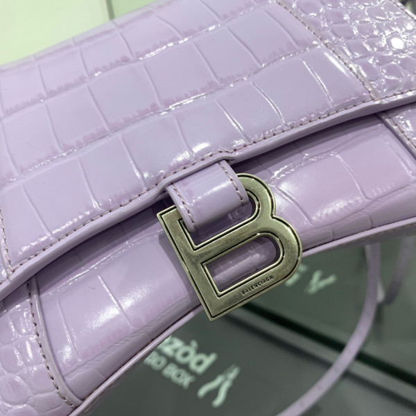 Ba*len*cia*ga hourglass