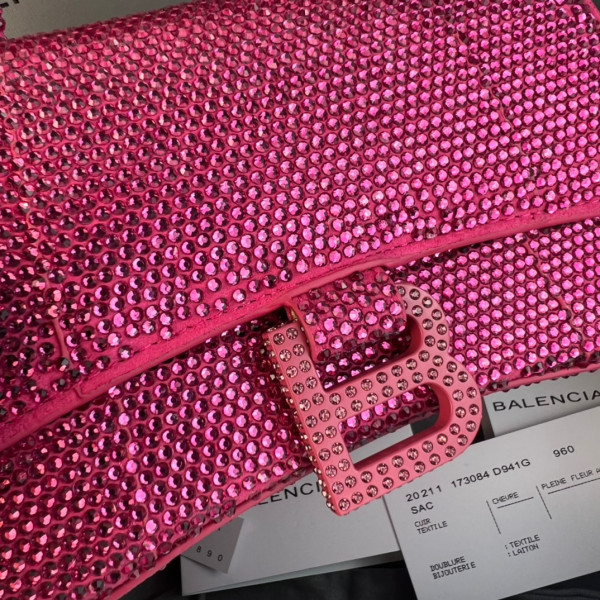 Ba*len*cia*ga hourglass