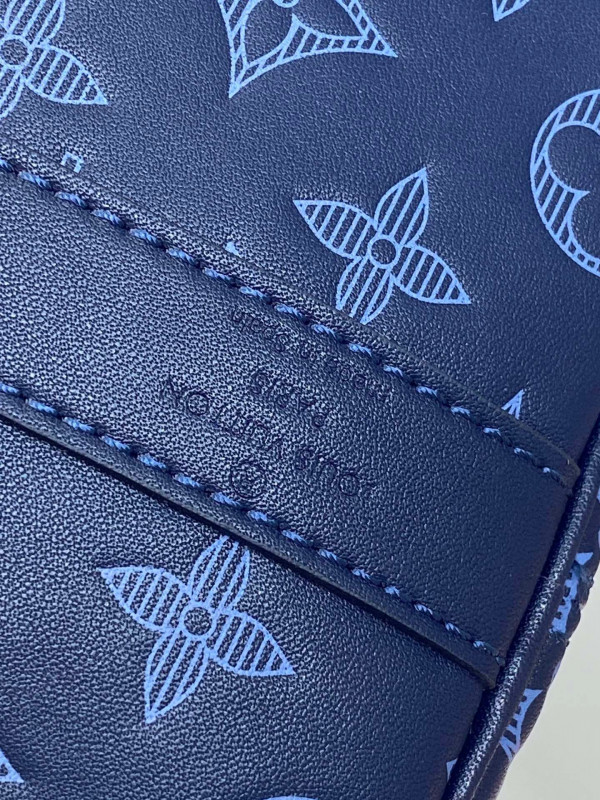 l0*is V*t0n keepall bandouliÈre 50