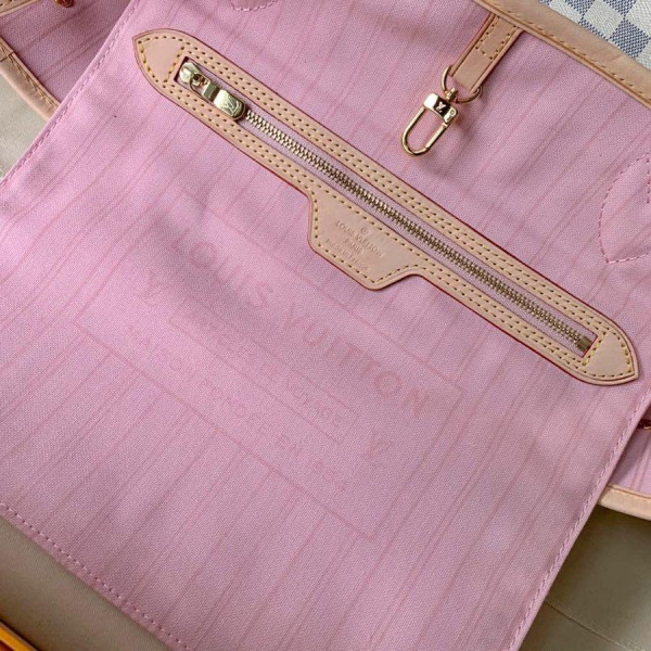 l0*is V*t0n neverfull  mm