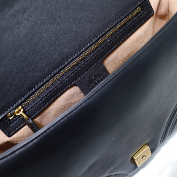 G*u*i gg marmont medium top handle bag