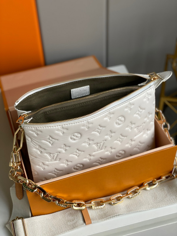 l0*is V*t0n coussin pm