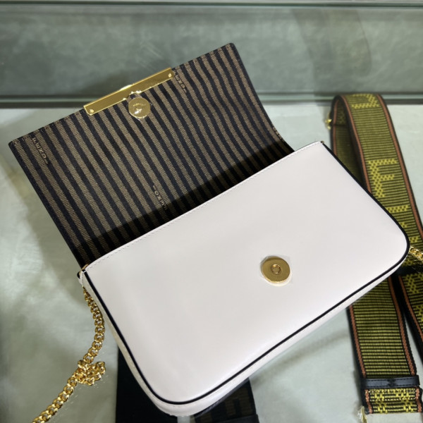 F**di wallet on chain with pouches