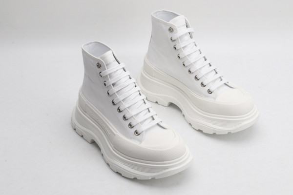 ale*d*r M*Q*en tread slick boot