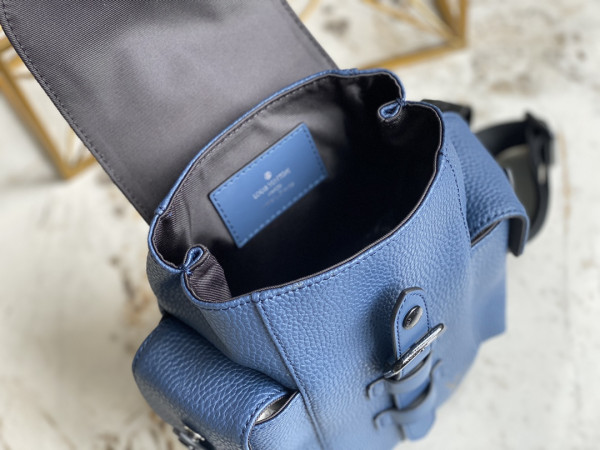 l0*is V*t0n christopher xs