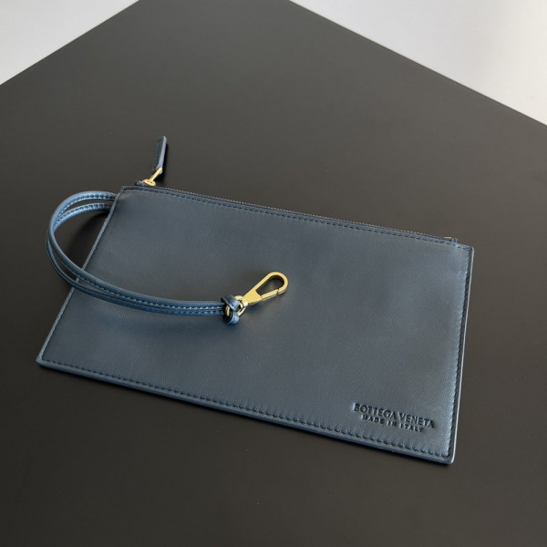 bo*te*ga Ve*ne*ta medium andiamo