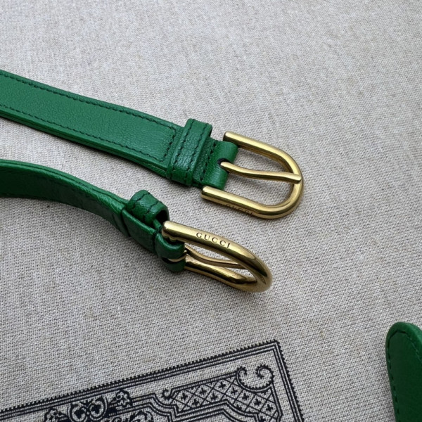 G*u*i aphrodite medium shoulder bag