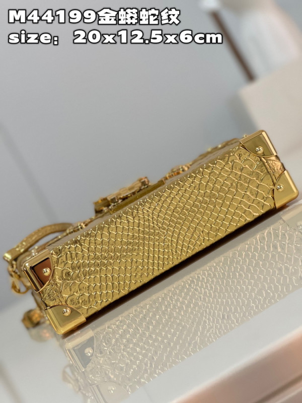 l0*is V*t0n petite malle