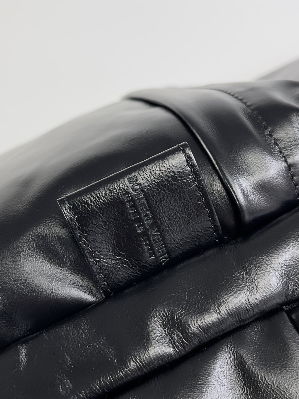 bo*te*ga Ve*ne*ta  backpack