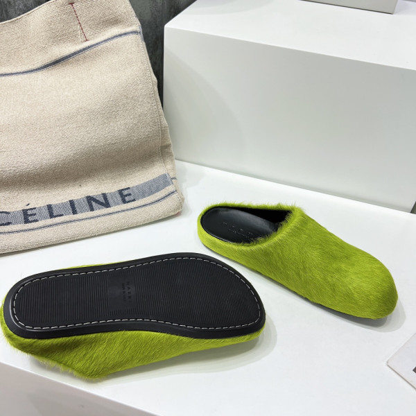 MARNI FUCHSIA LONG-HAIR CALFSKIN FUSSBETT SABOT