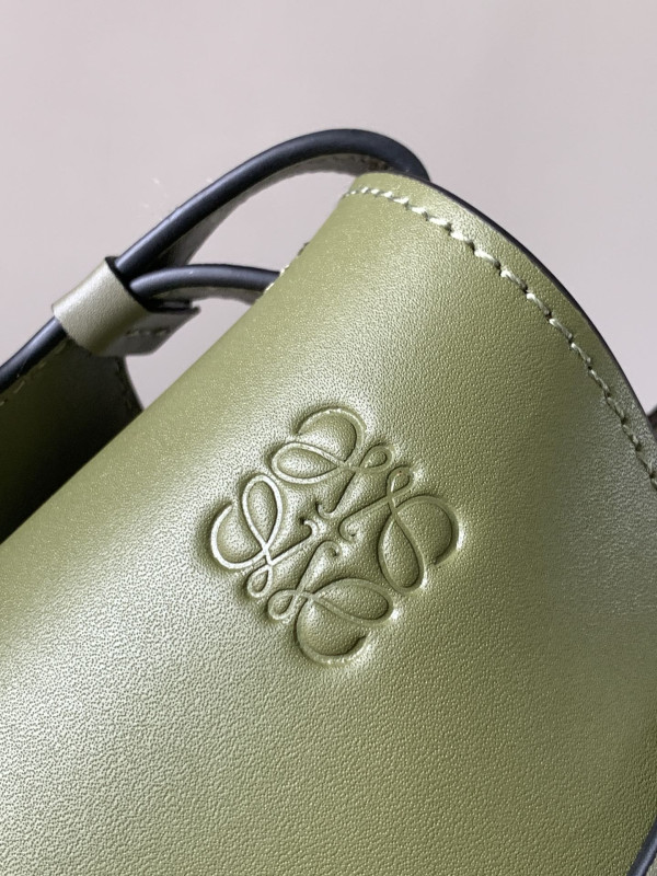 LOWEE GATE BAG-25*19*11.5CM