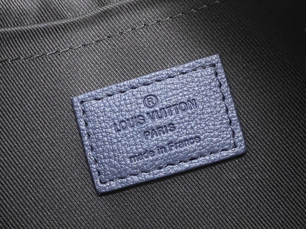 l0*is V*t0n pochette to-go-30*21.5*2cm