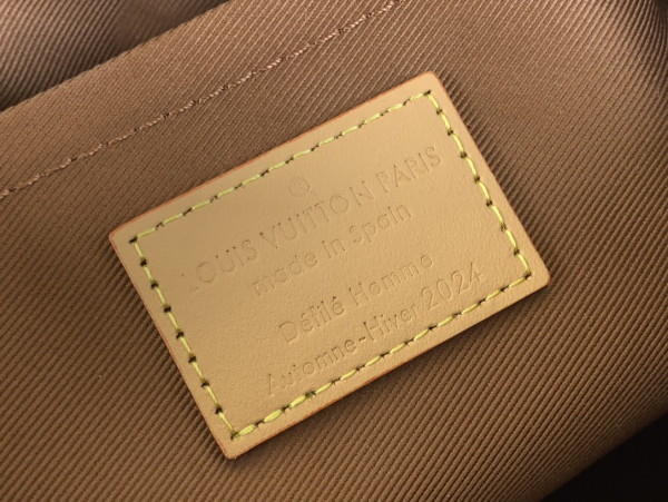 l0*is V*t0n speedy 25