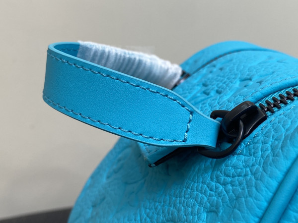 l0*is V*t0n dopp kit toilet pouch-28*15*16.5cm