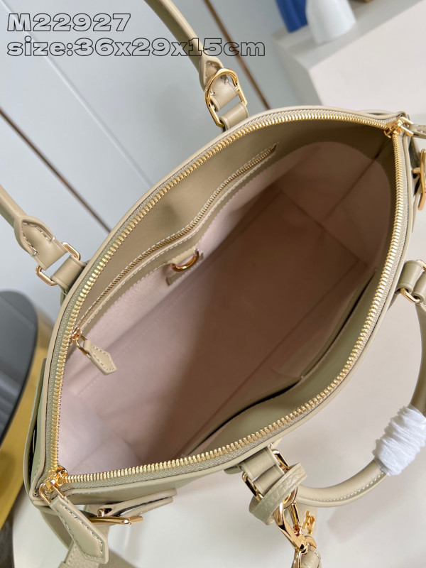 l0*is V*t0n vendome mm