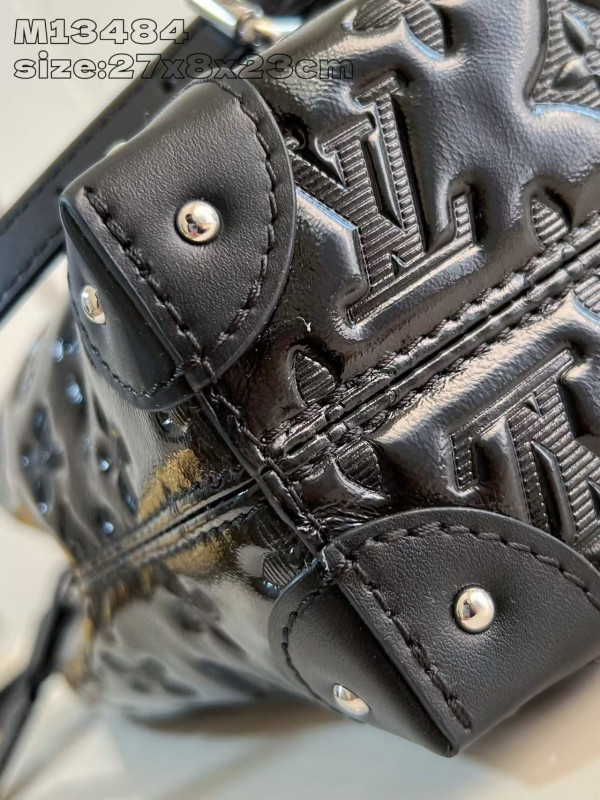 l0*is V*t0n noé trunk pm