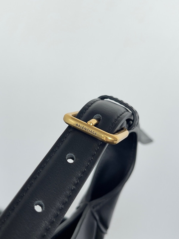 Ba*len*cia*ga bel air small hobo bag