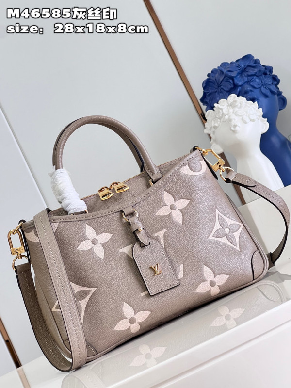 l0*is V*t0n trianon pm