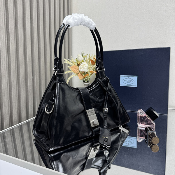 Pra*a medium leather tote bag-32*21*15cm