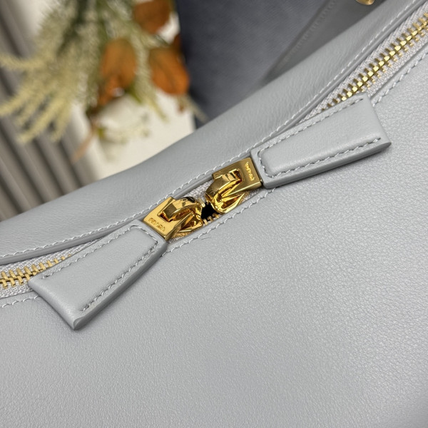 Pra*a darling leather handbag