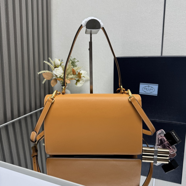 Pra*a soft sound medium leather shoulder bag