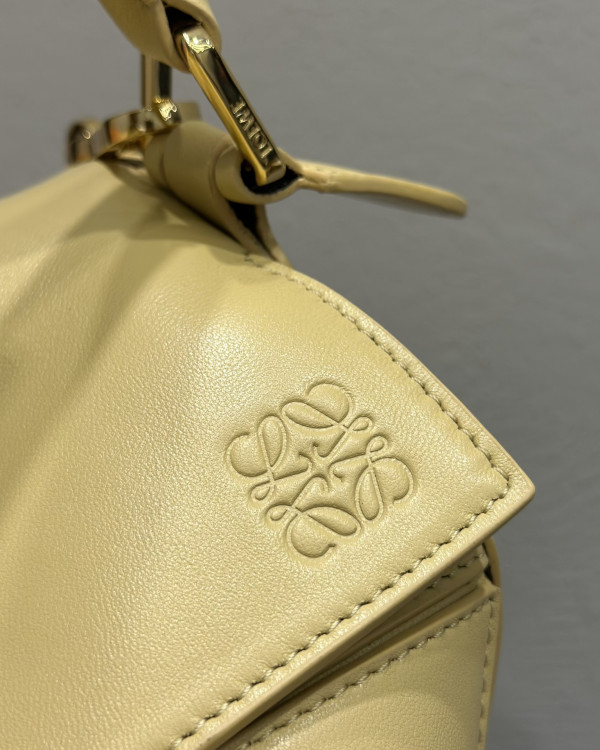 Lowee Small Puzzle Bag-24*16*10.5cm