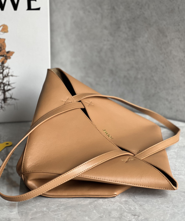 Lowee Puzzle Fold medium Tote - 25.5X14.5X31.5cm