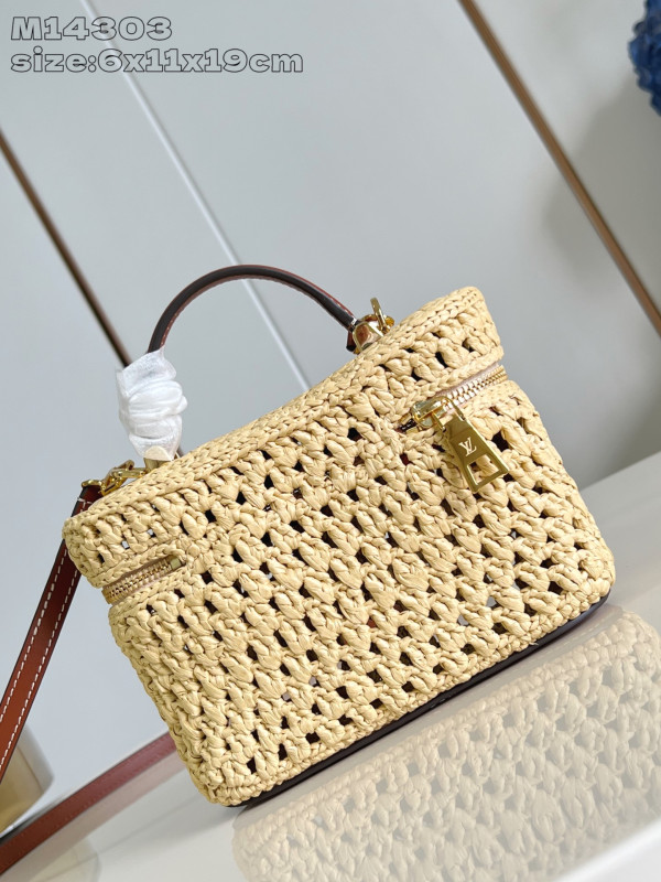 l0*is V*t0n vanity chain pouch natural tan raffia - 19 x 6.5 x 11.5 cm
