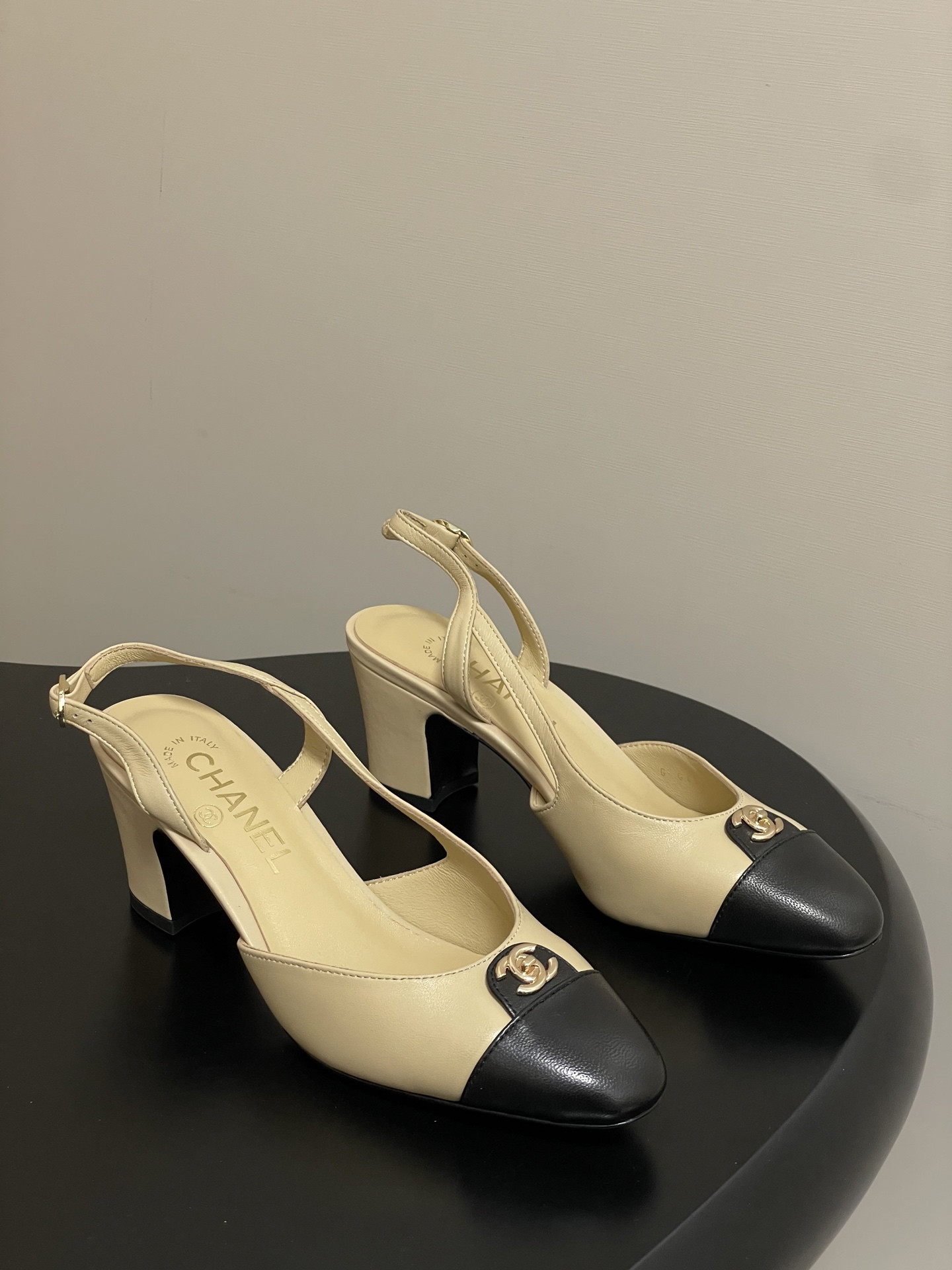 CL SLINGBACKS